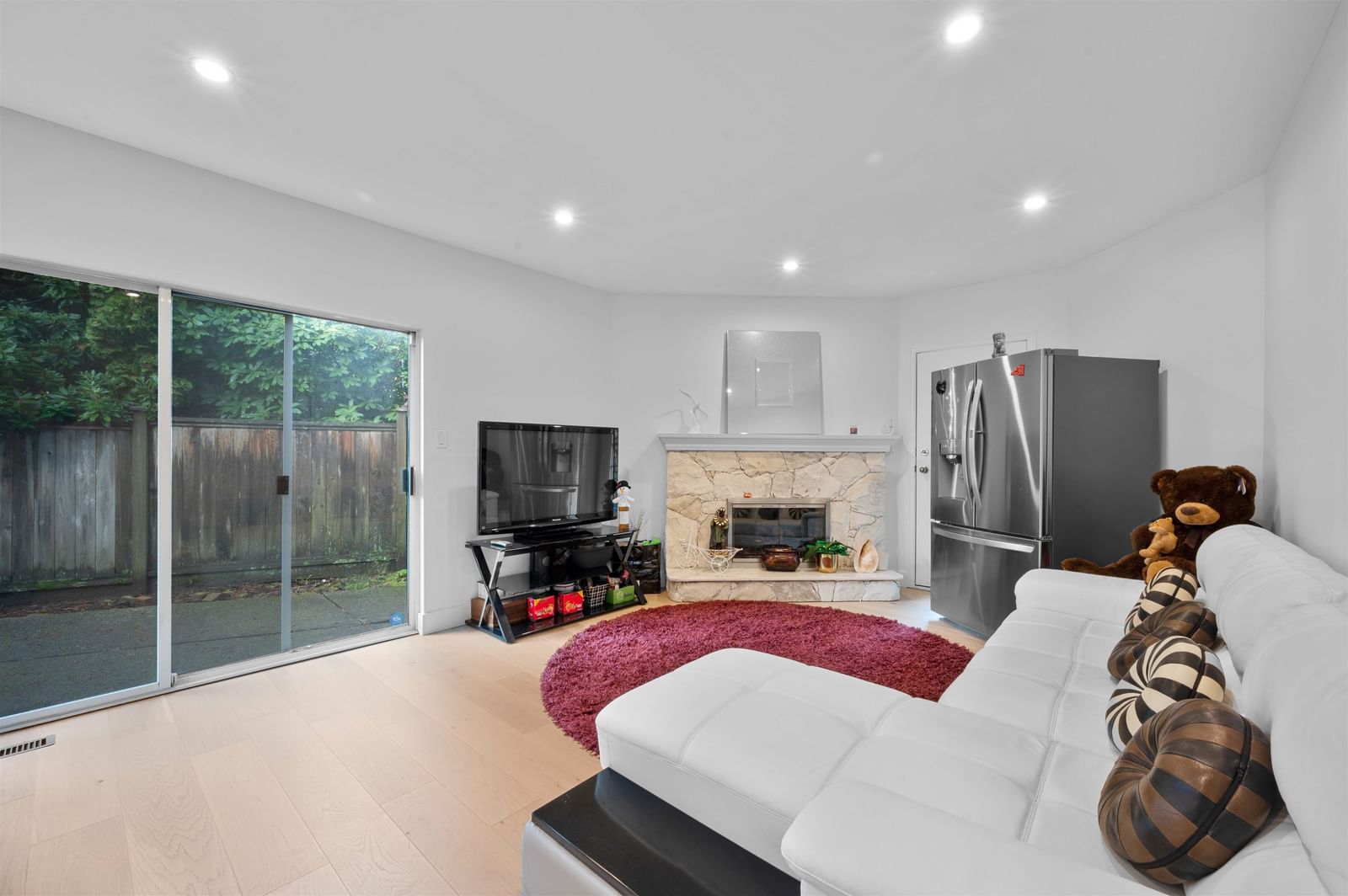 Listing Image 15