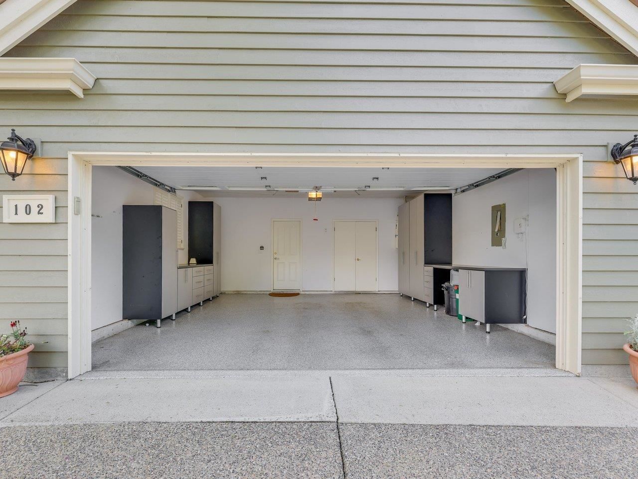 Listing Image 24