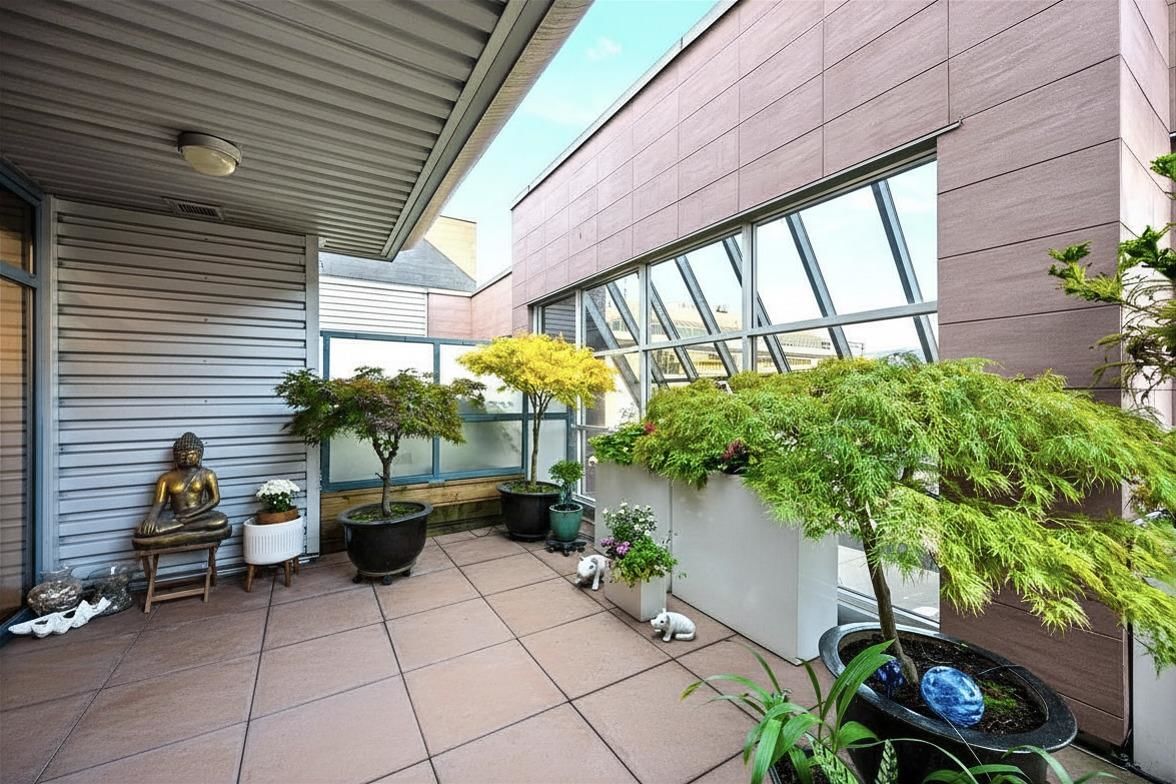 Listing Image 9