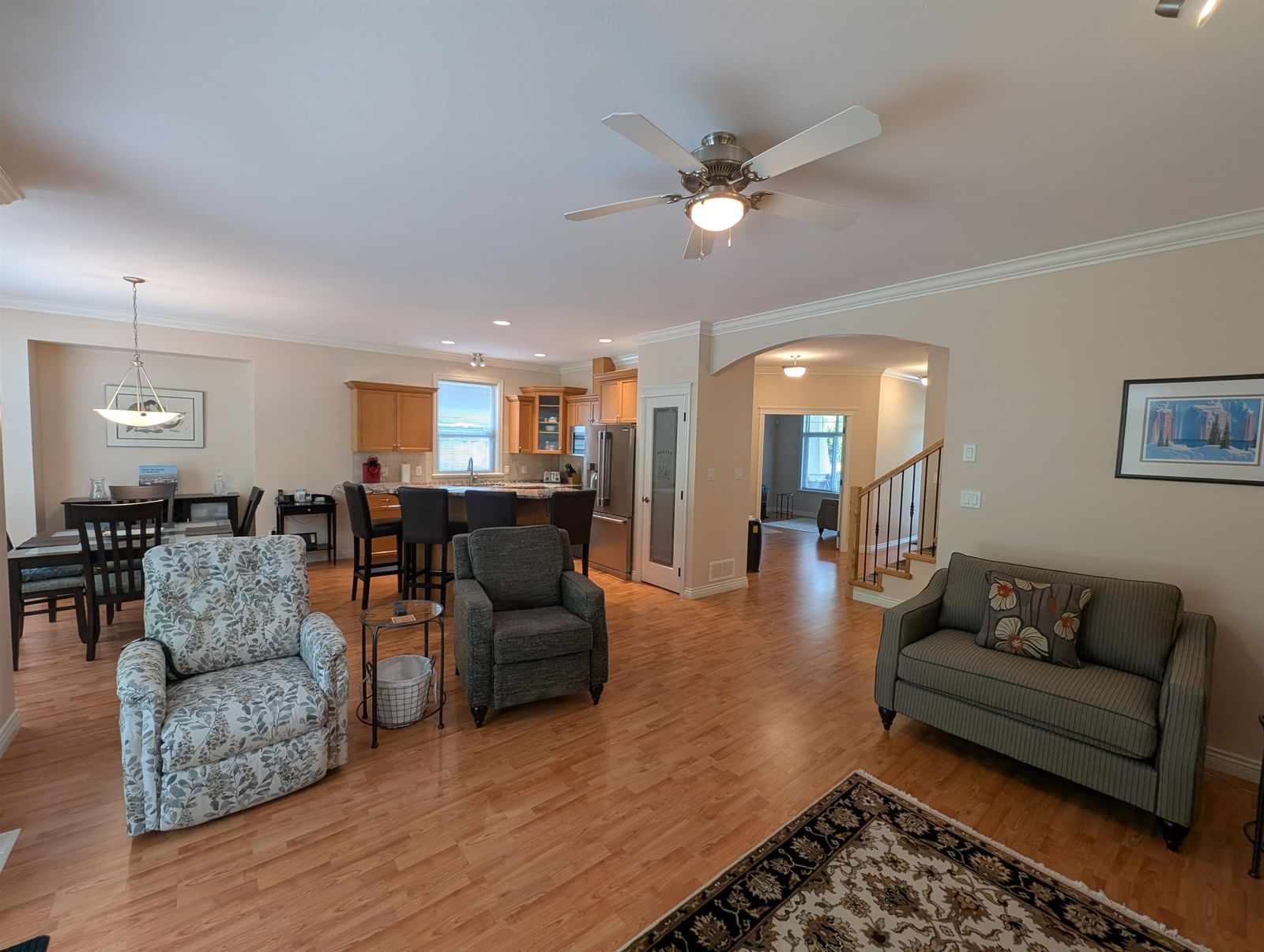 Listing Image 8