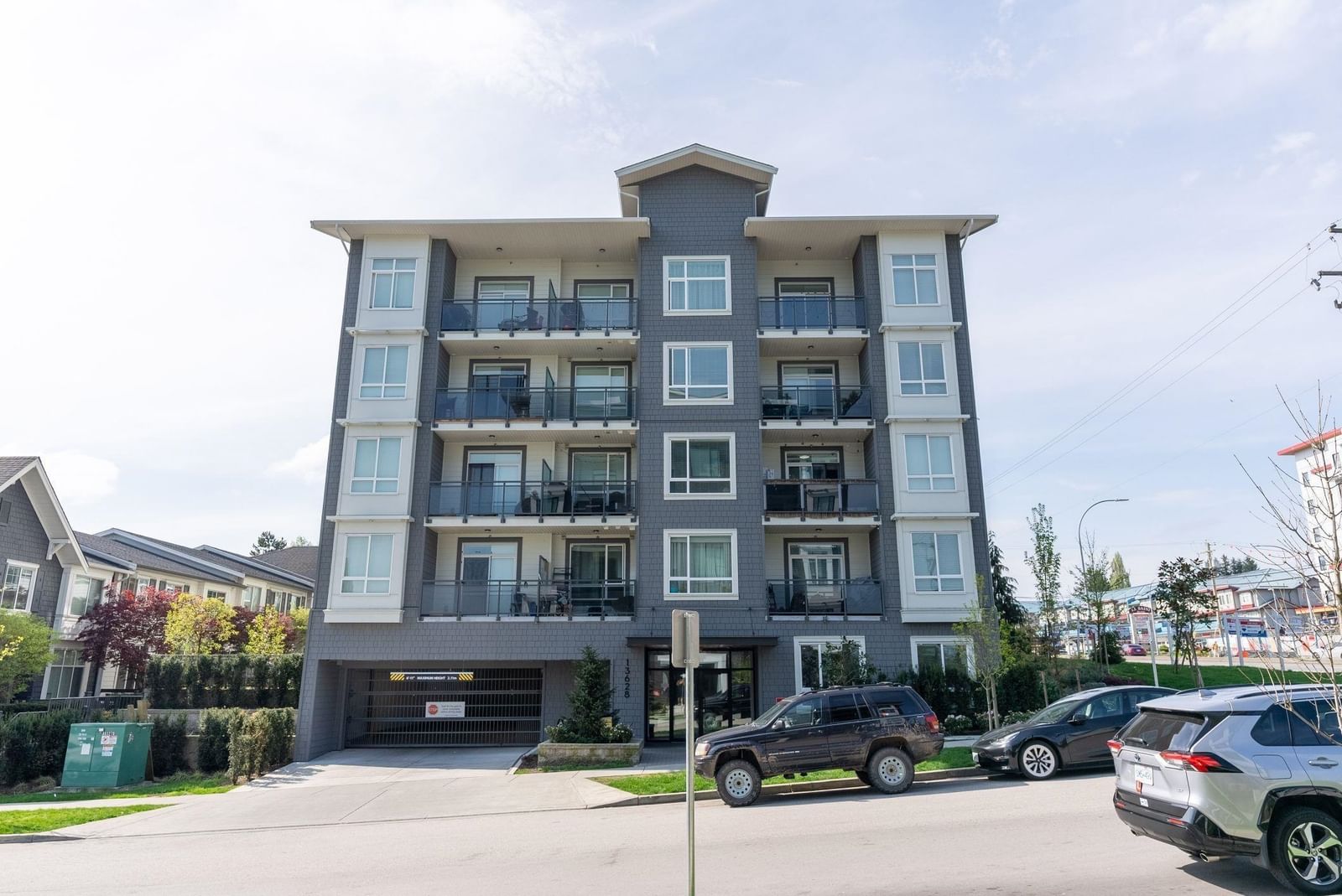 Listing Image 10