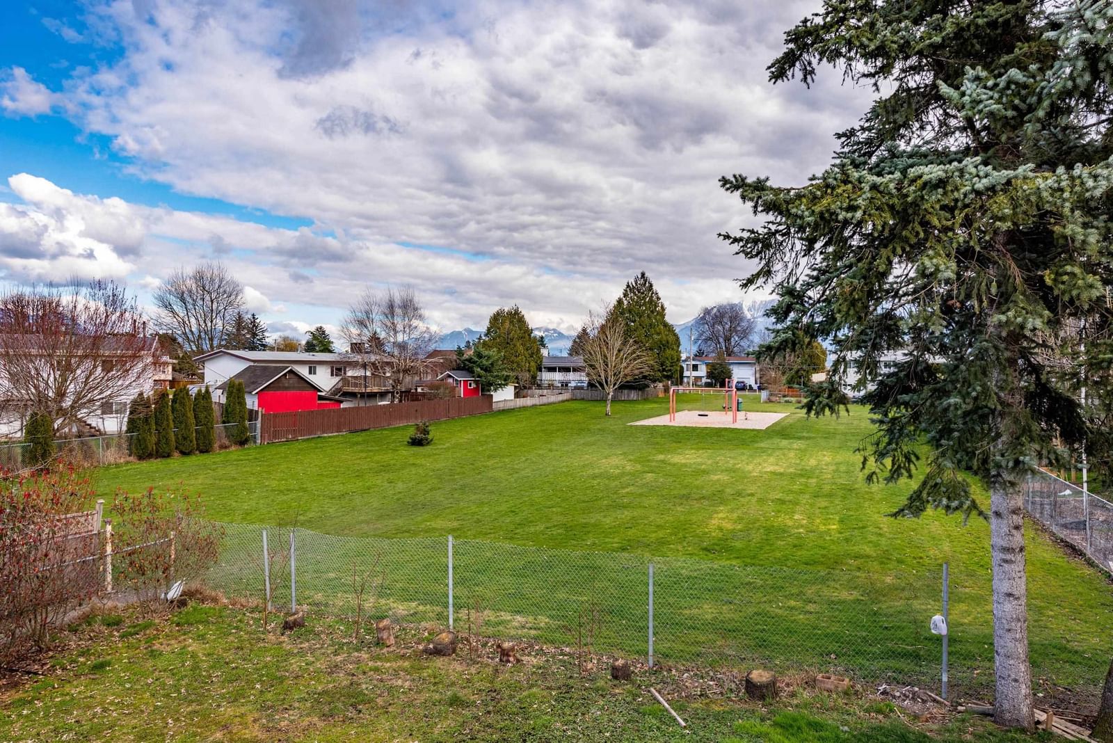 Listing Image 24