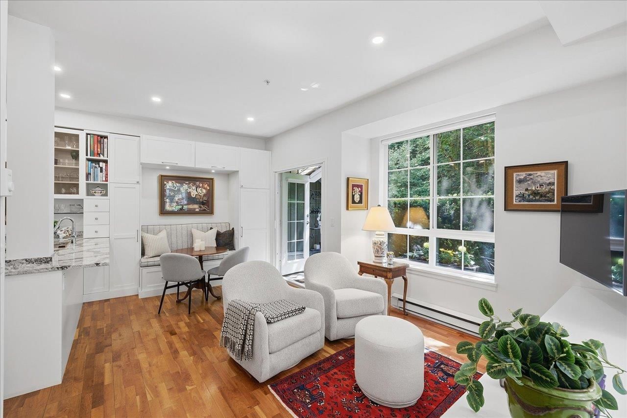 Listing Image 11