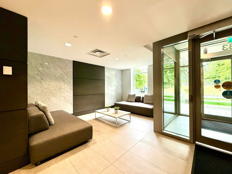 305 - 5033 Cambie Street