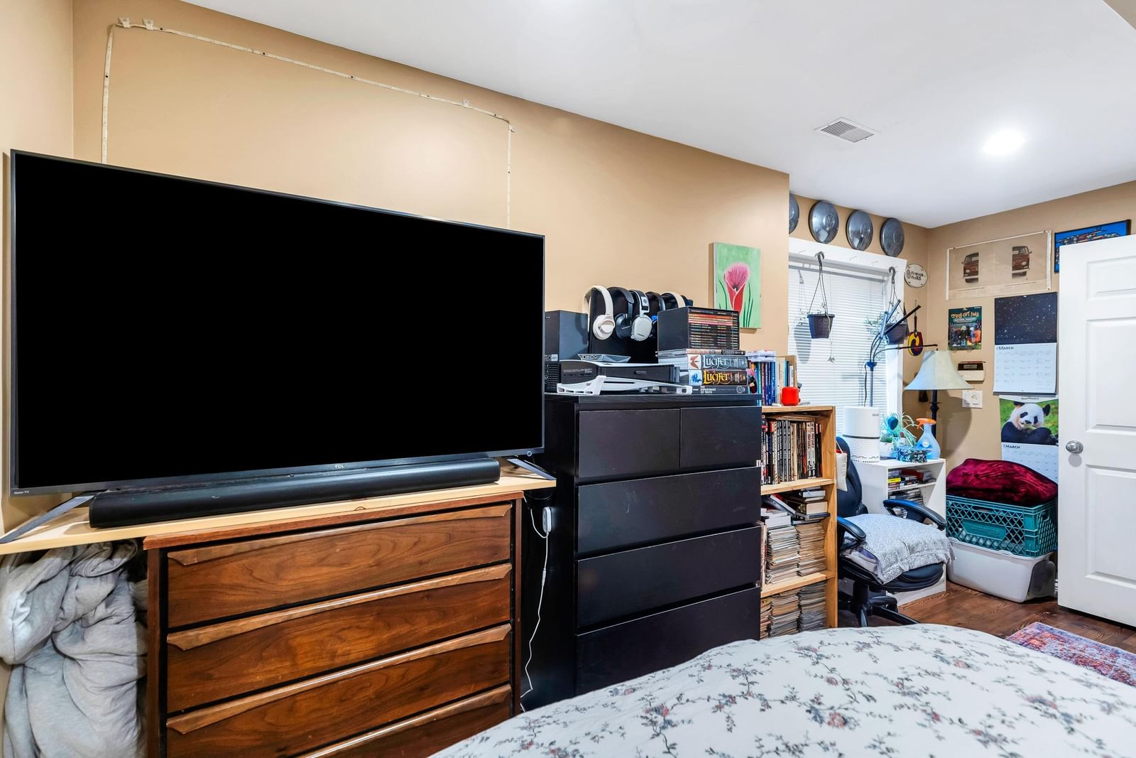 Listing Image 32