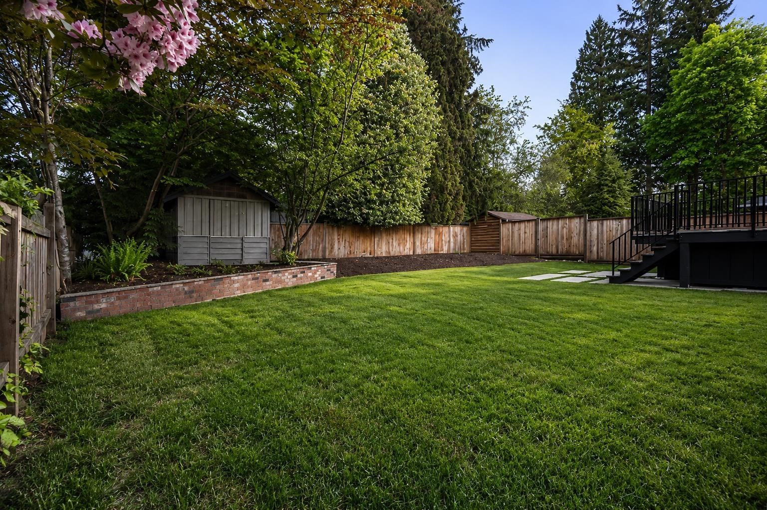 Listing Image 5