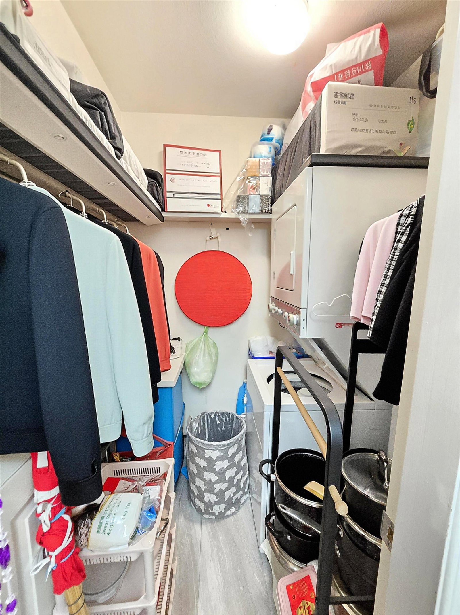 Listing Image 11