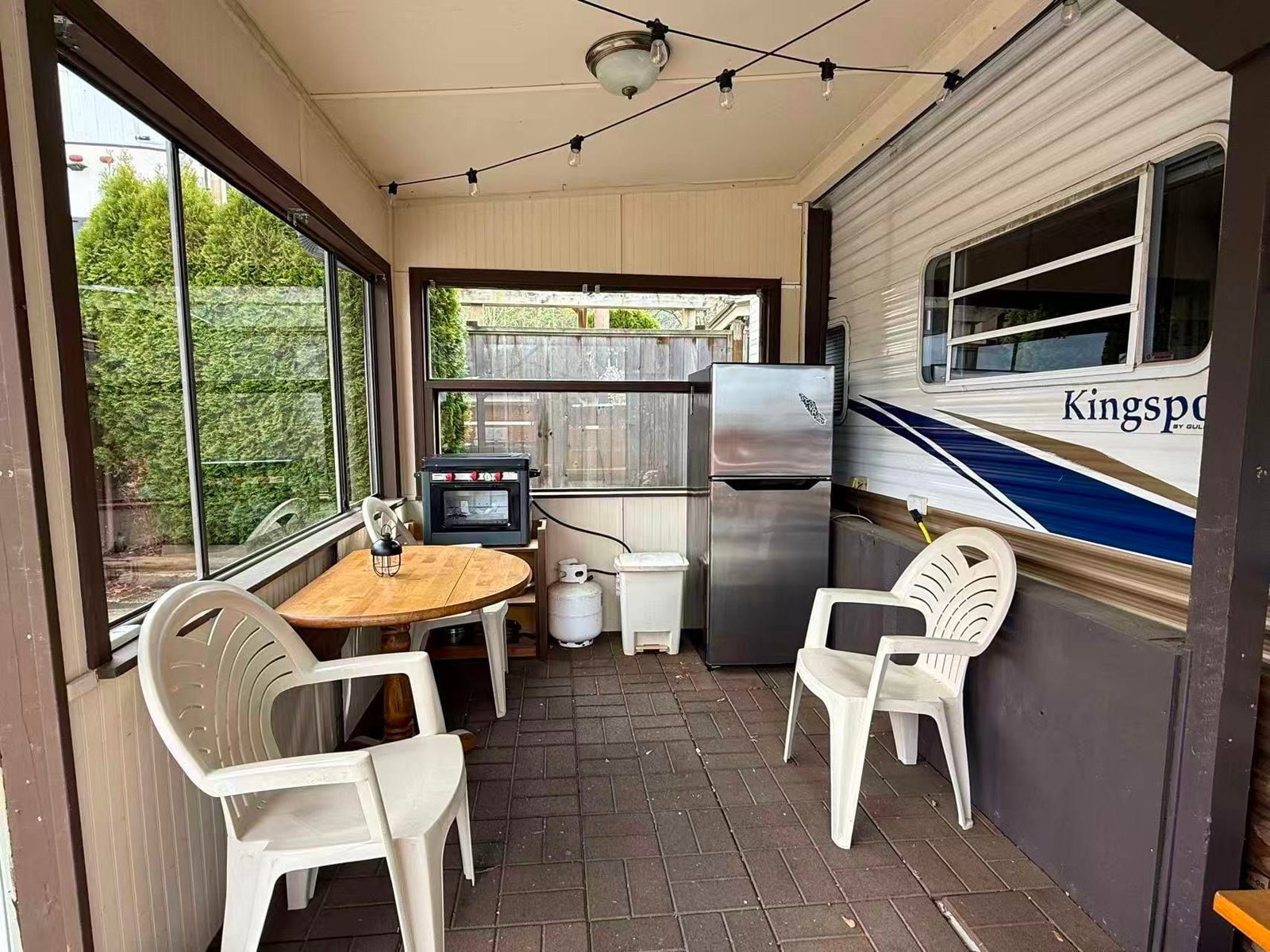 Listing Image 8