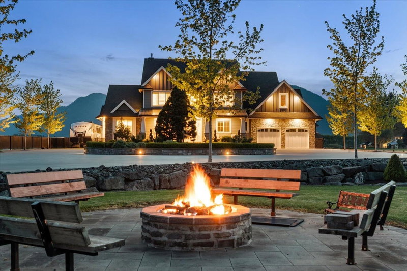 6257 Sumas Prairie Road