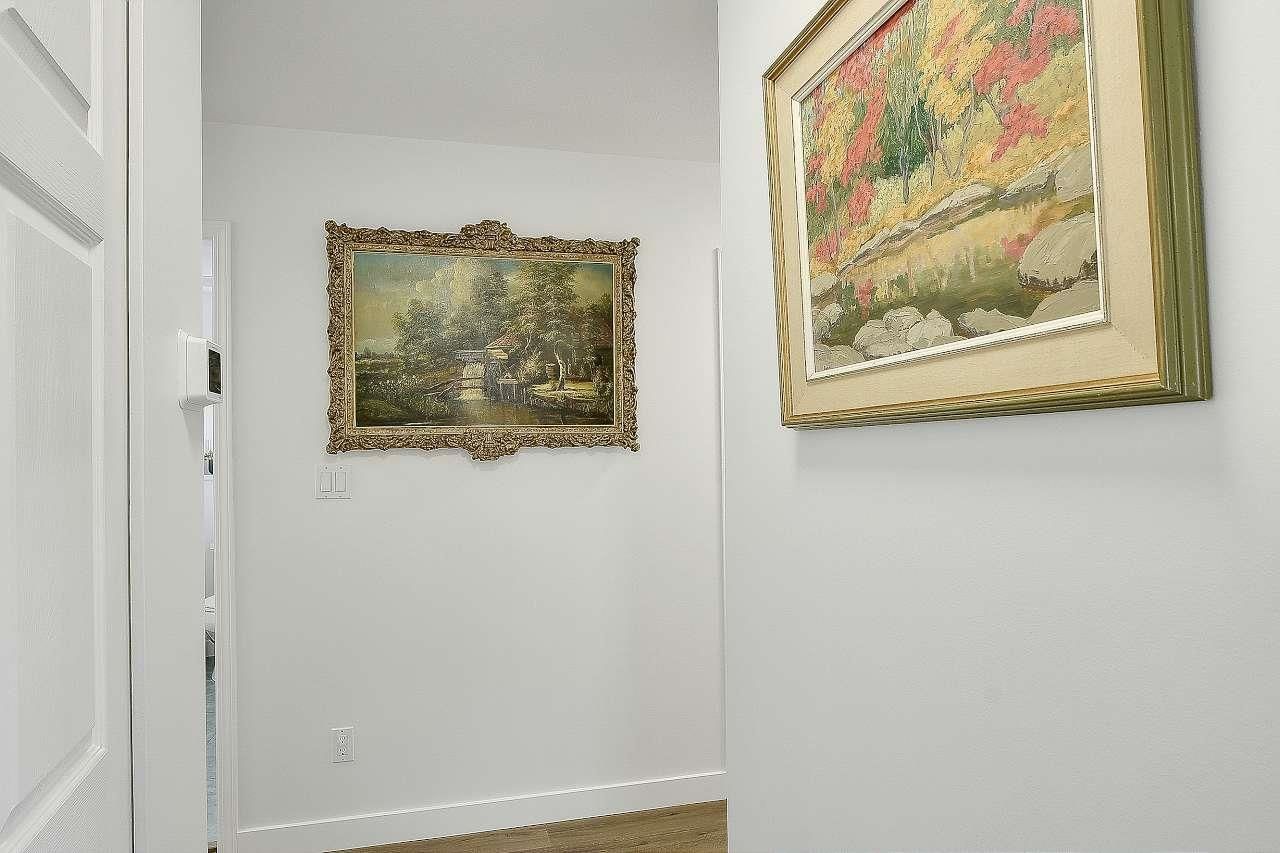 Listing Image 24