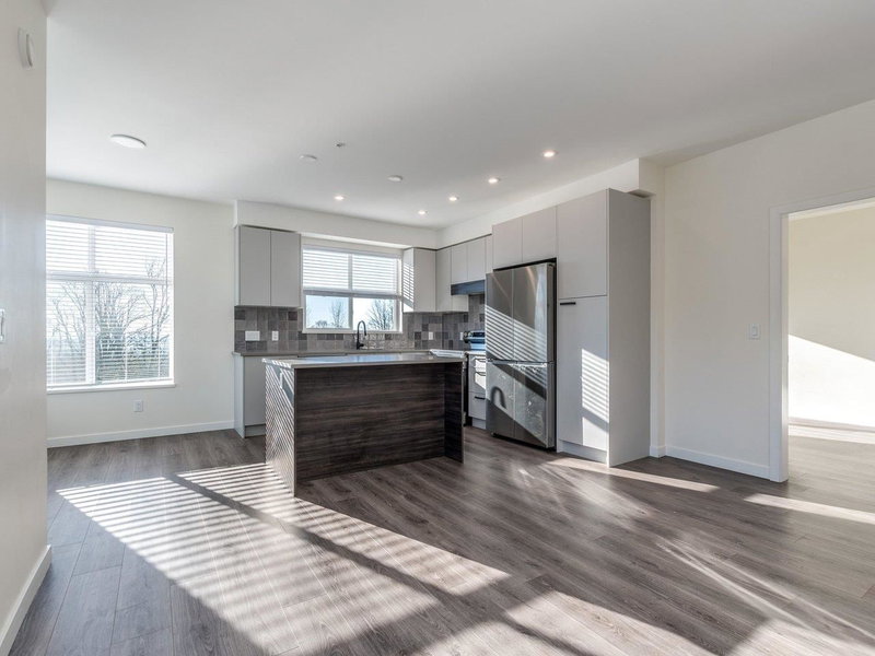 311 - 33920 Best Avenue