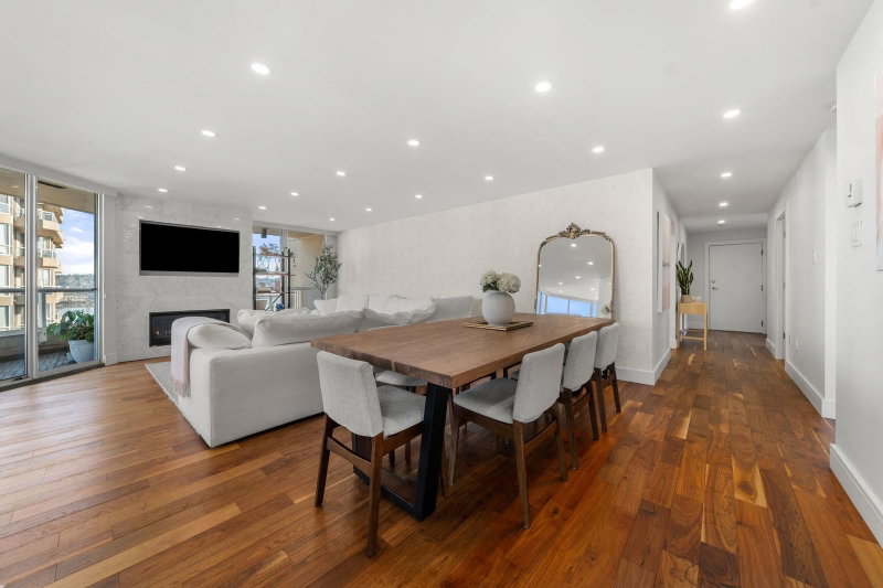 1245 Quayside Drive #1704, New Westminster, British Columbia