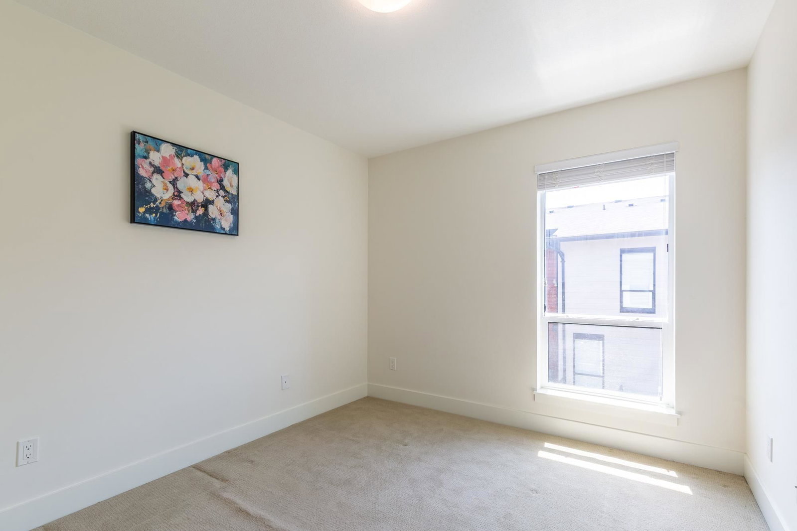 Listing Image 28