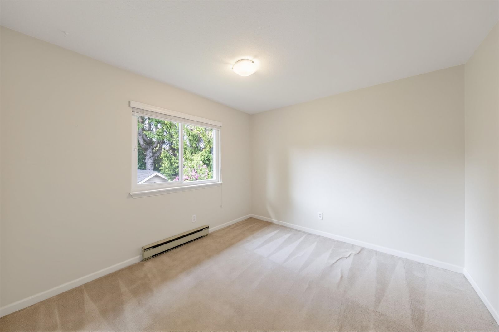 Listing Image 30