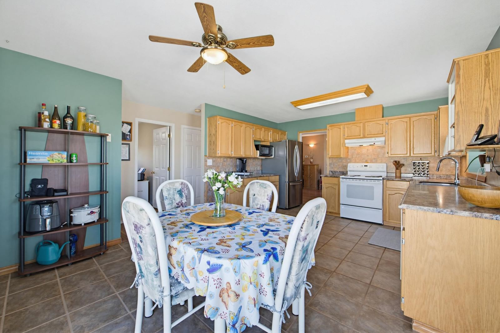 Listing Image 11