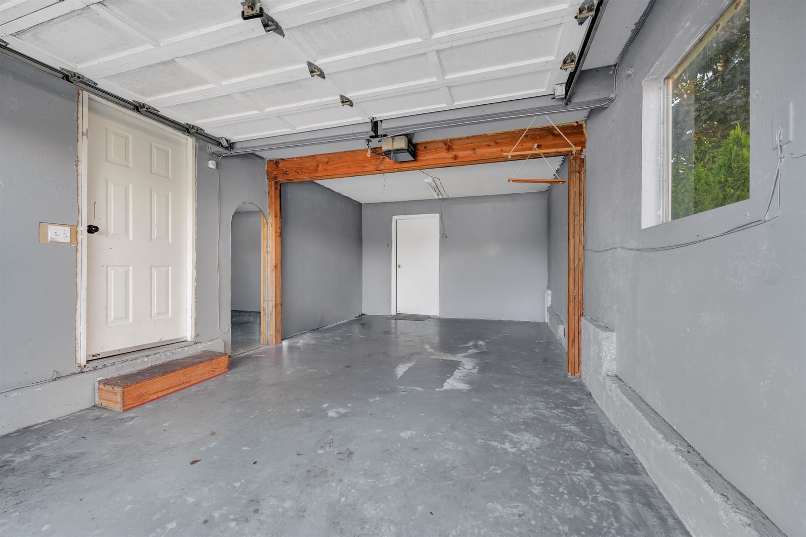 Listing Image 36