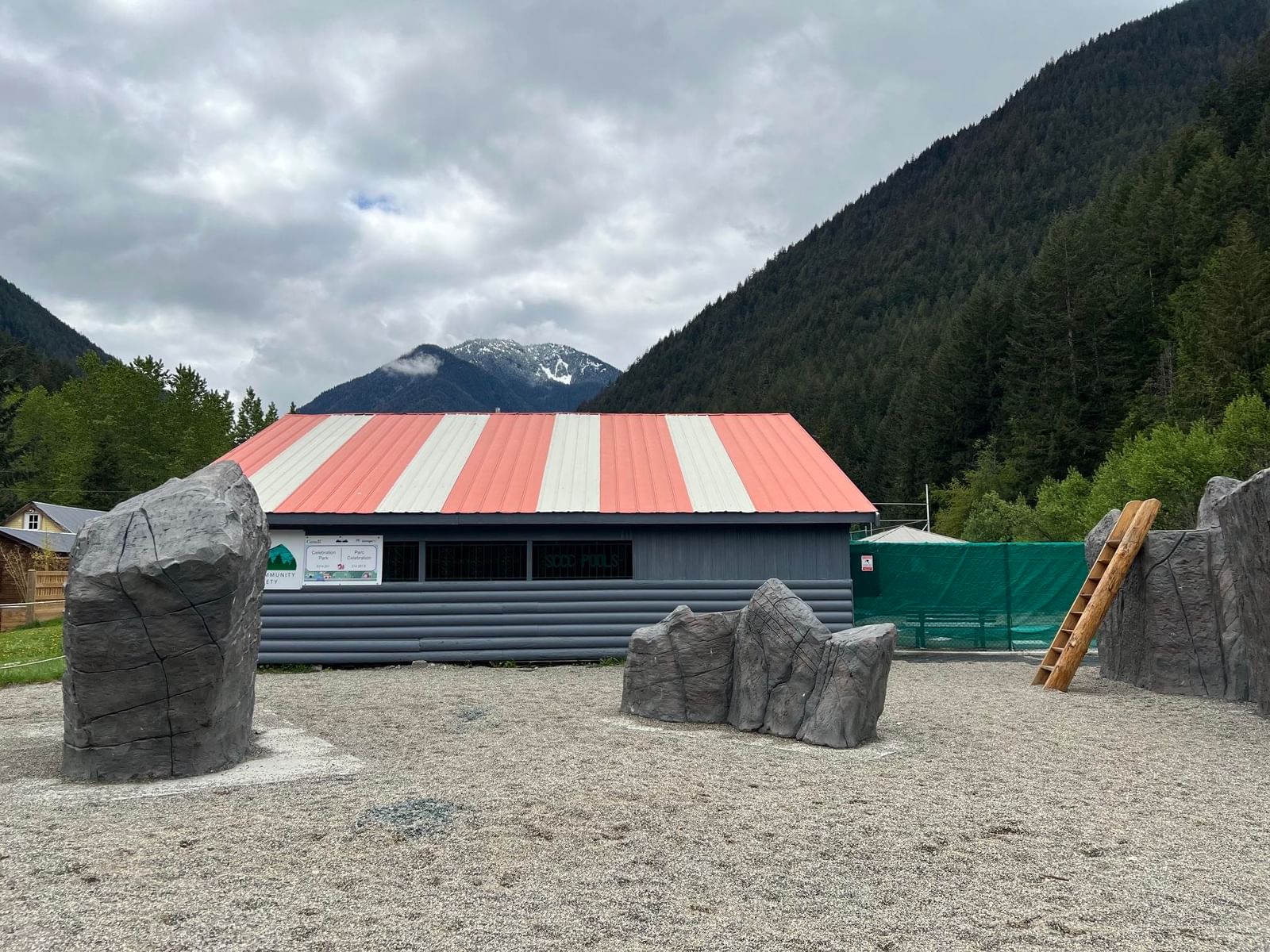 Listing Image 8