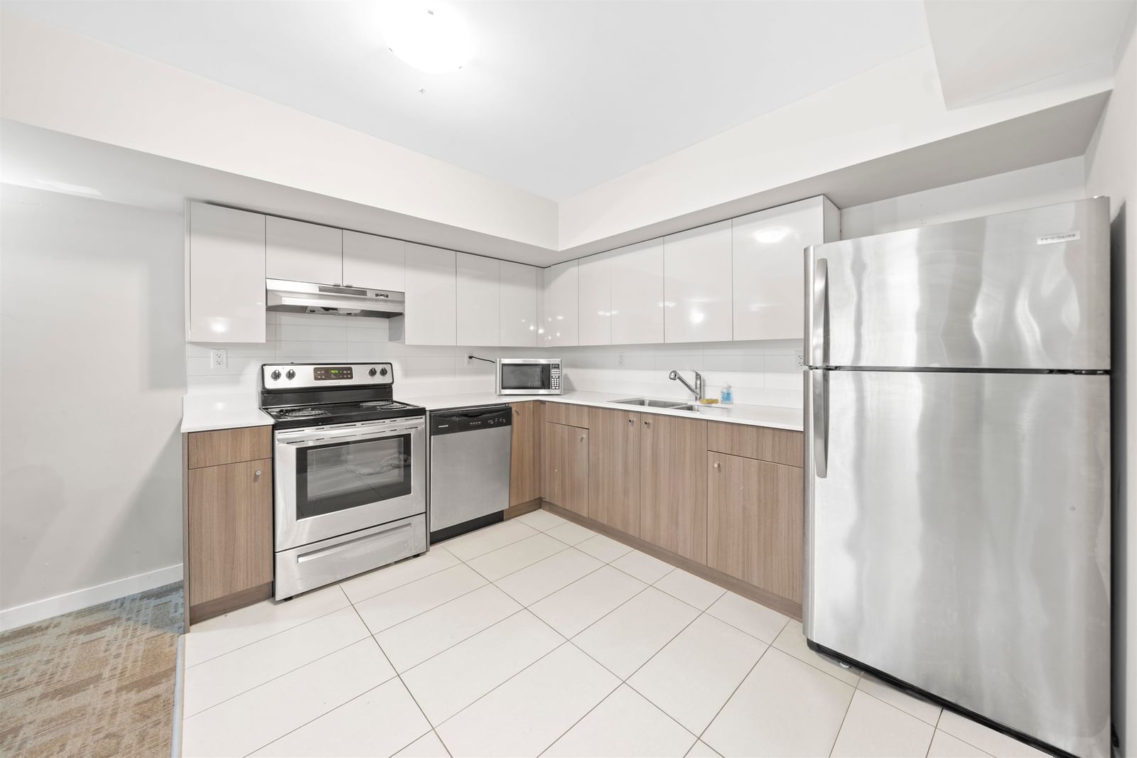 Listing Image 20