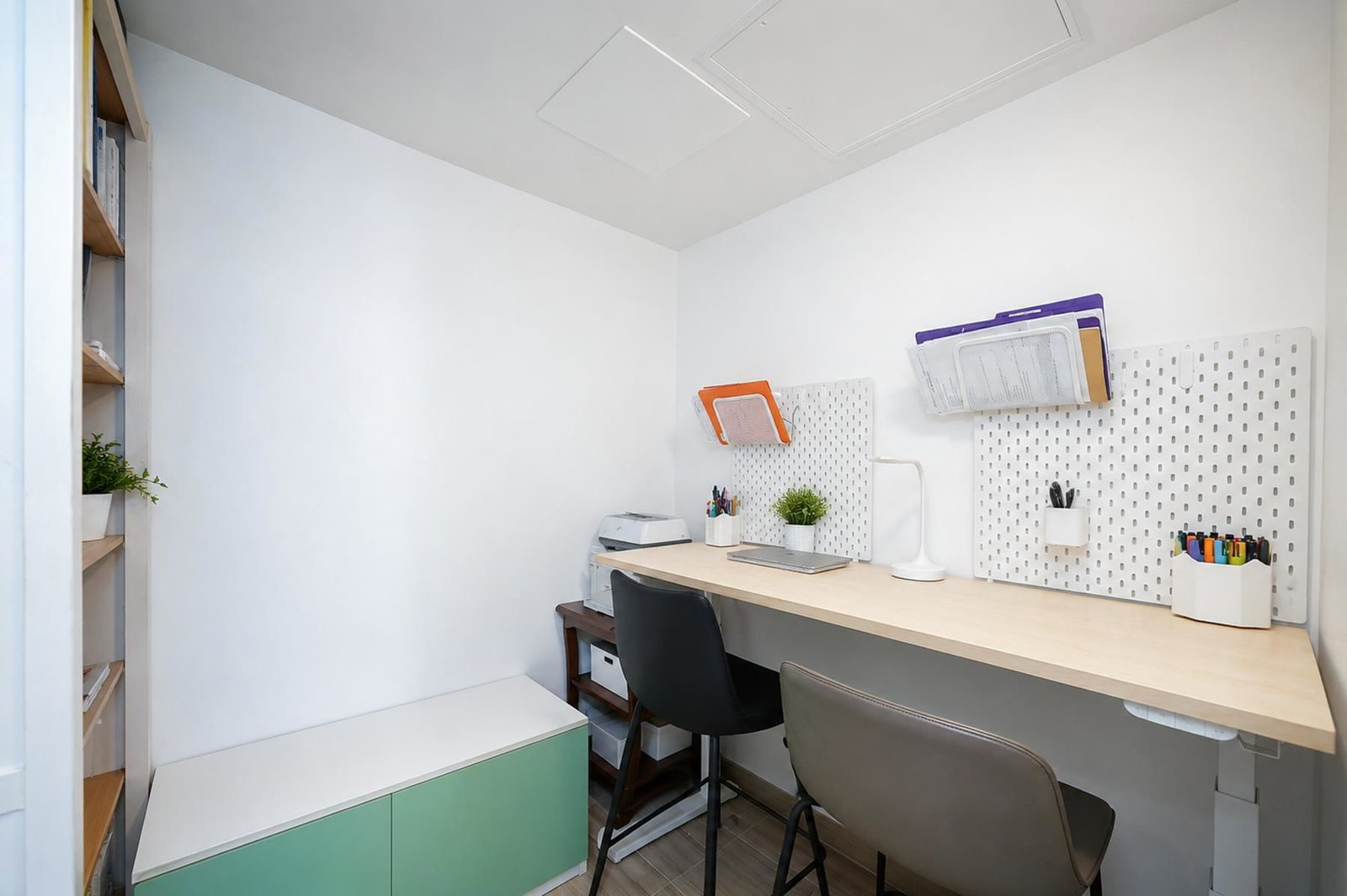 Listing Image 12