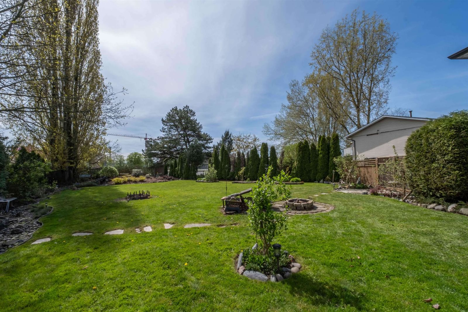 Listing Image 29