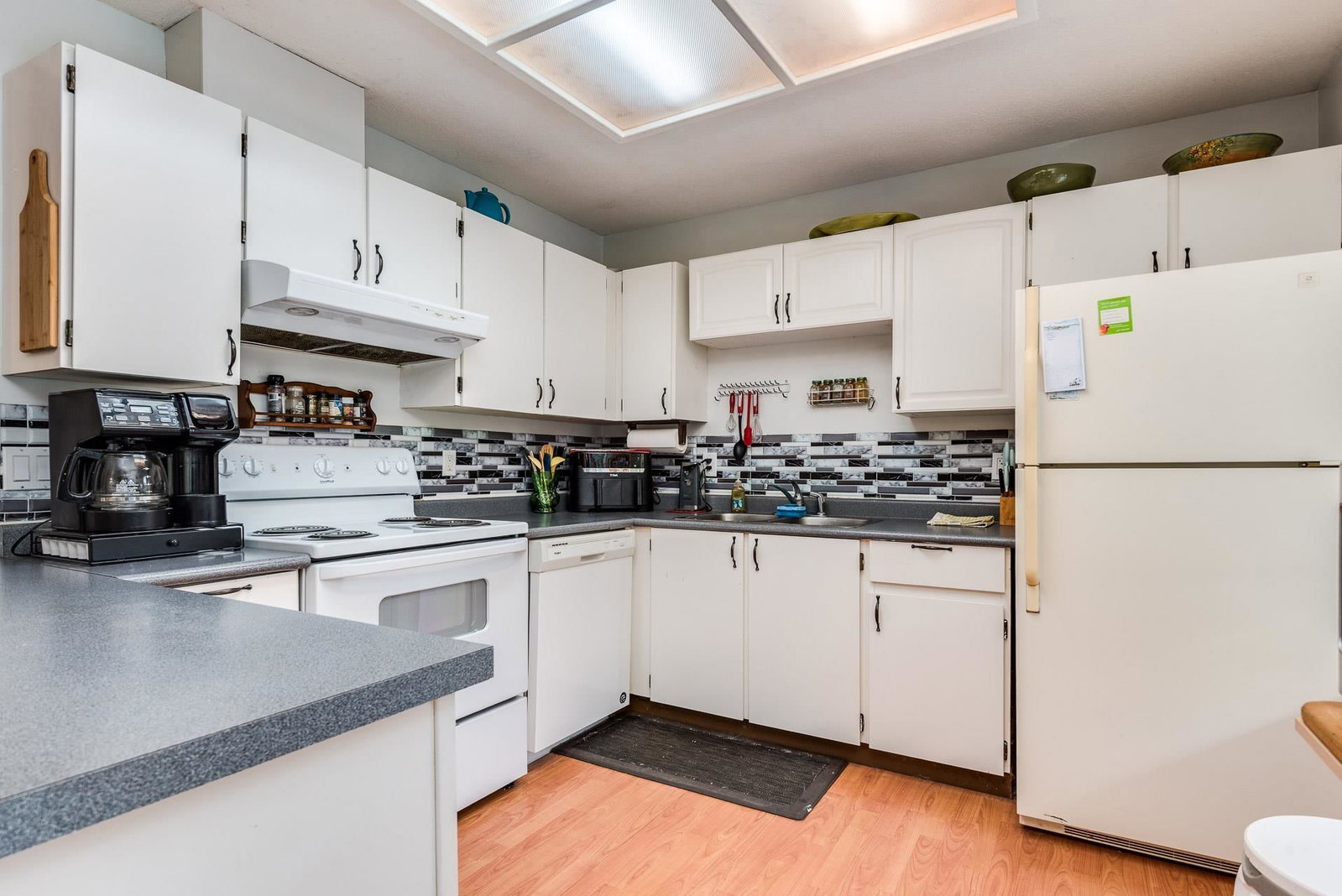 Listing Image 13