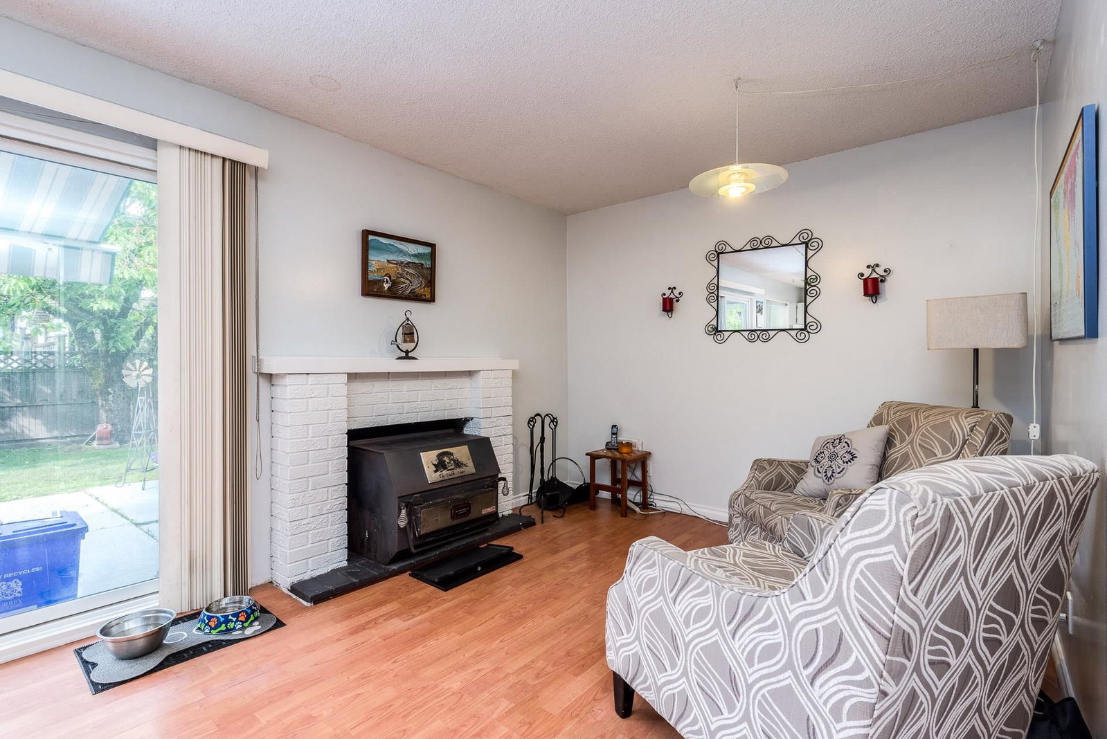 Listing Image 9