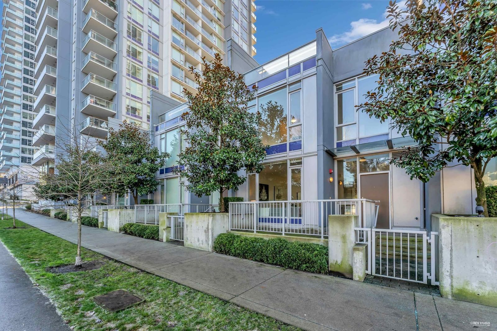 Listing Image 2