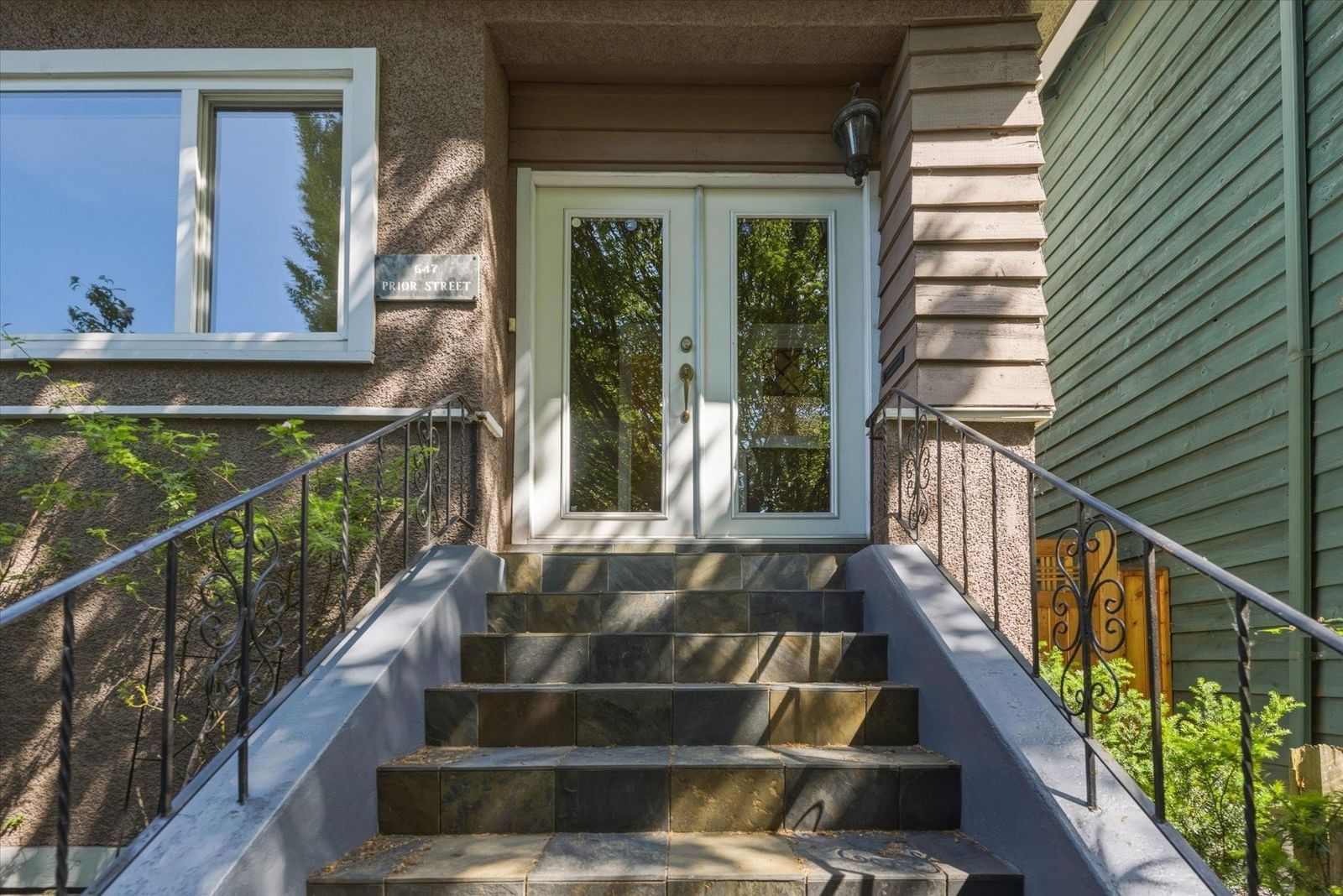Listing Image 18