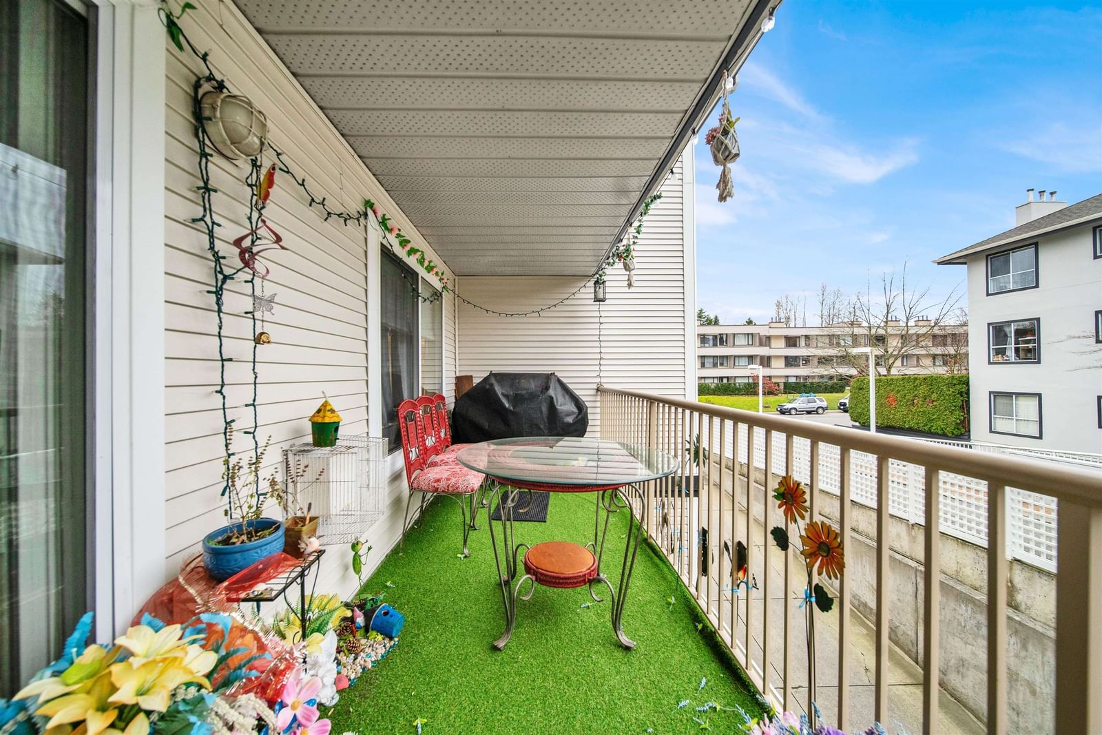 Listing Image 14