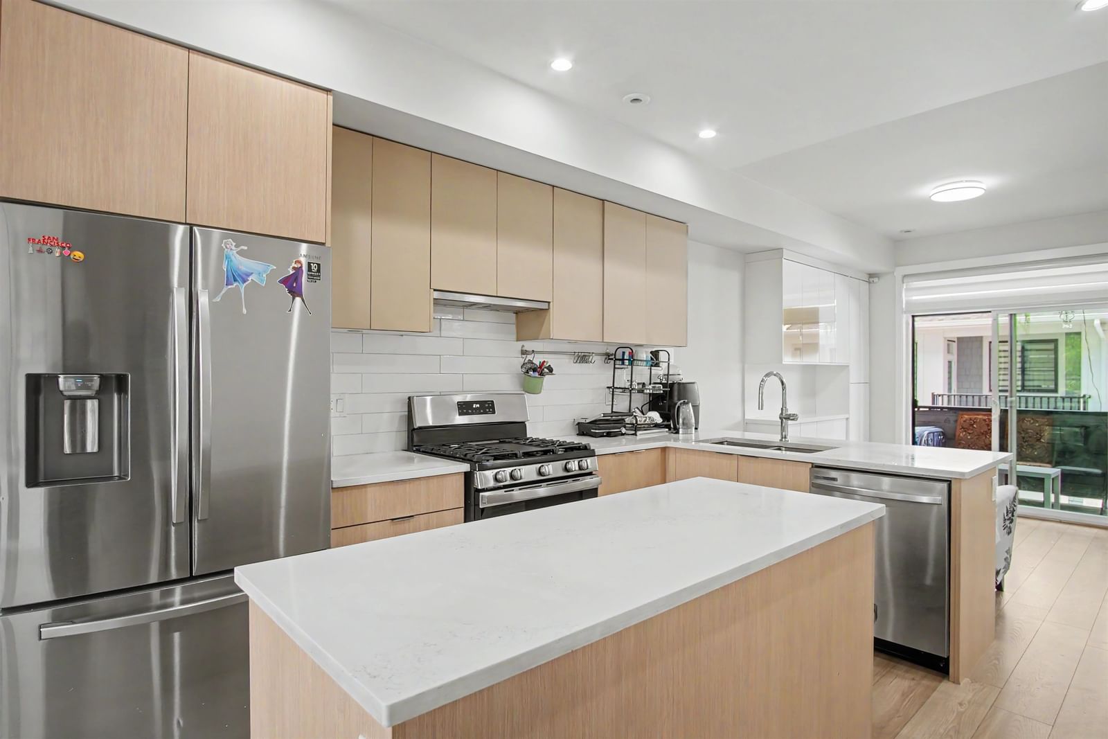 Listing Image 15