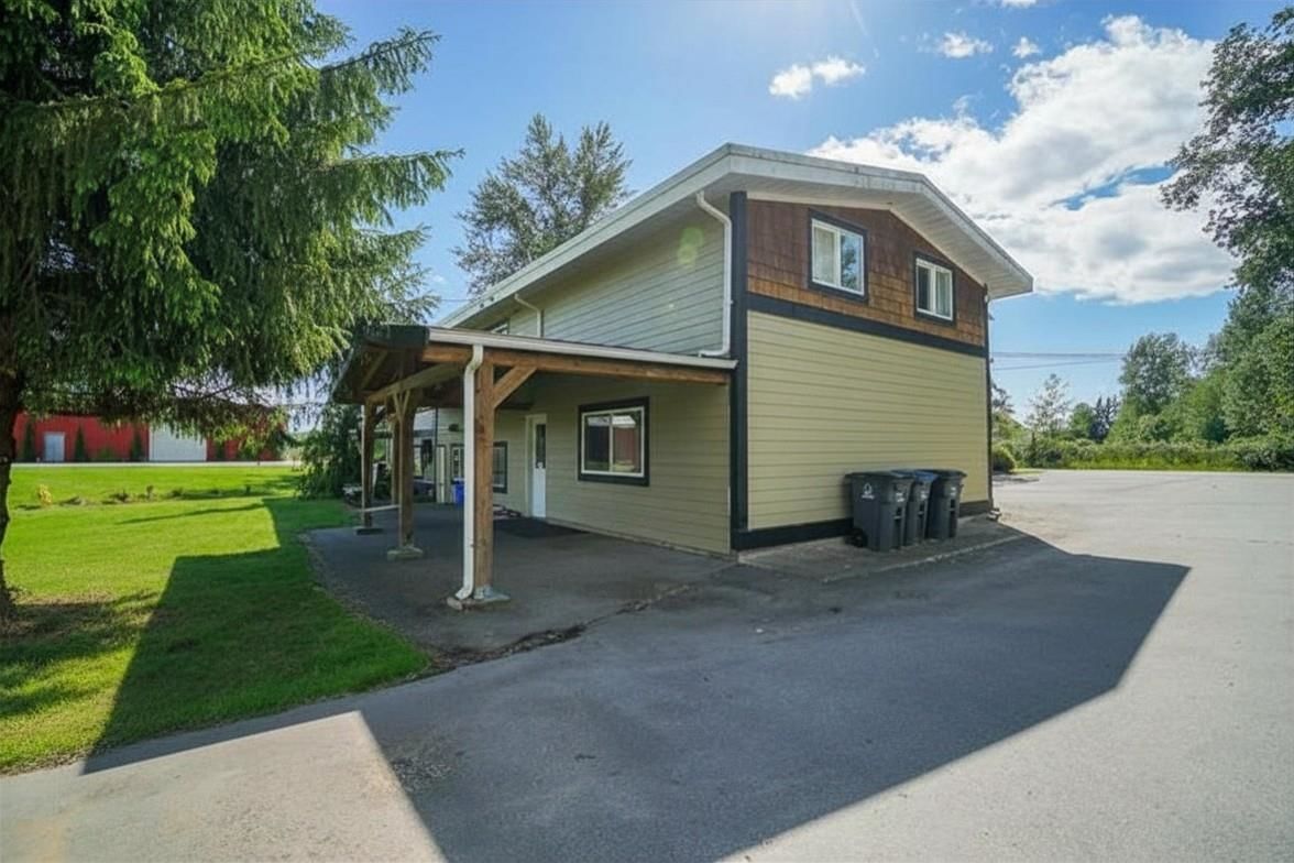 Listing Image 8