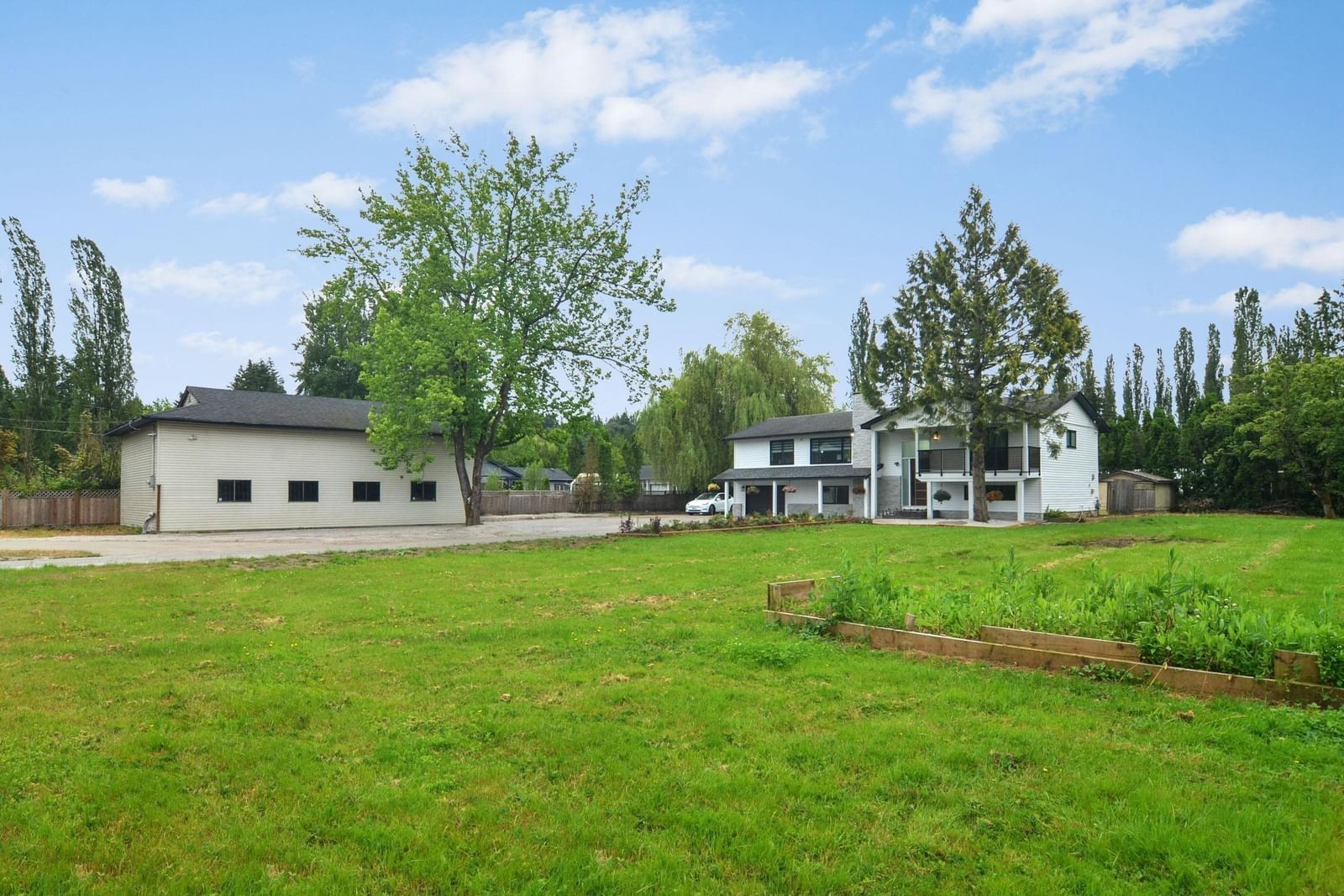 Listing Image 10