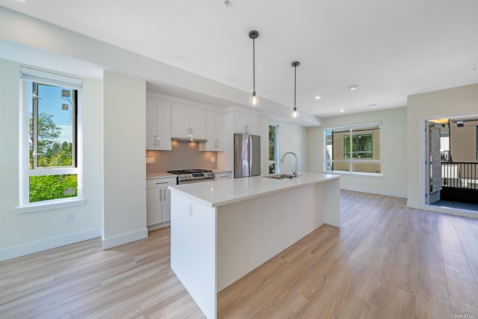 Listing Image 15