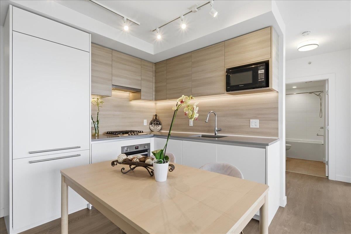 Listing Image 5