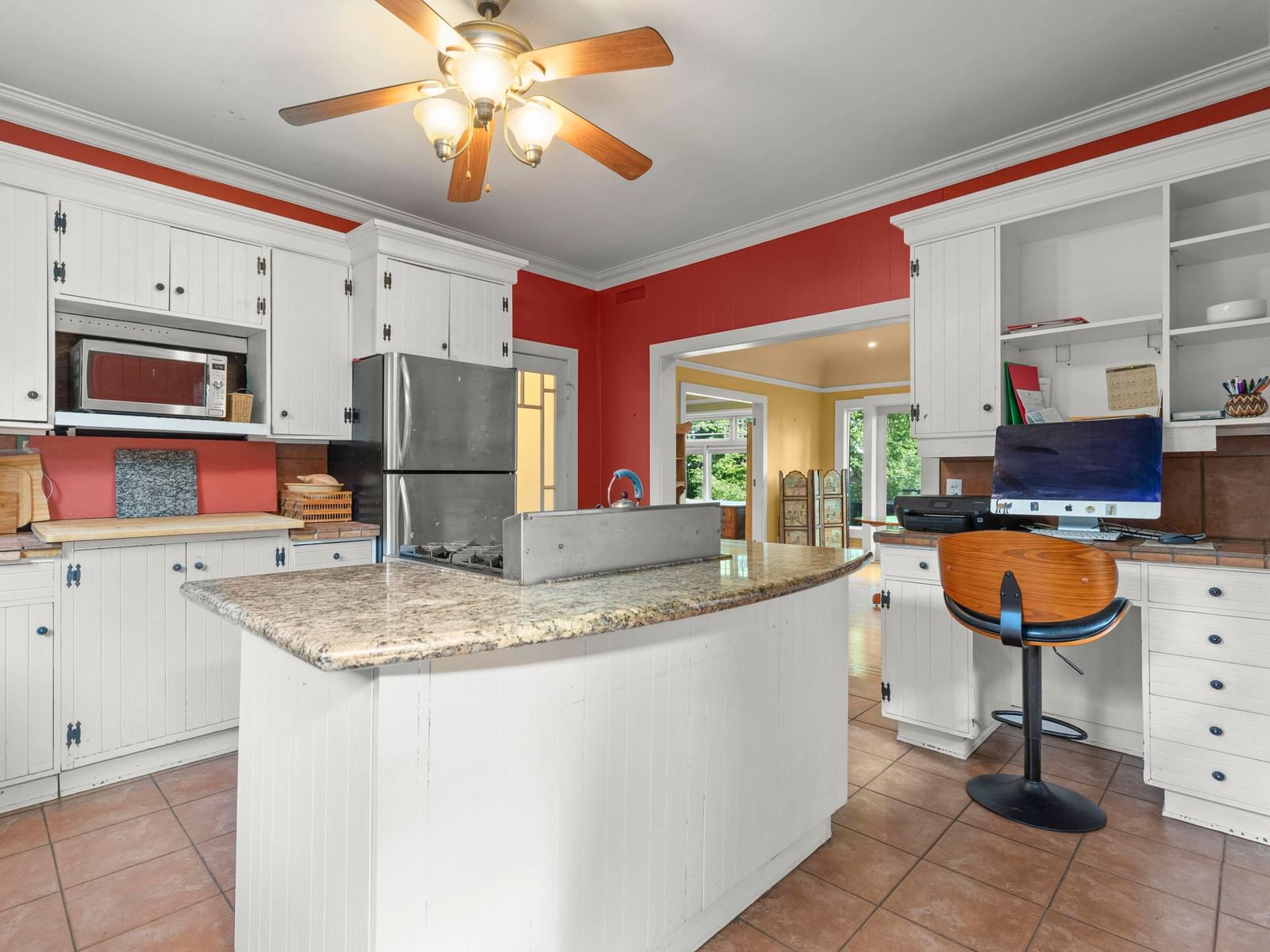 Listing Image 10