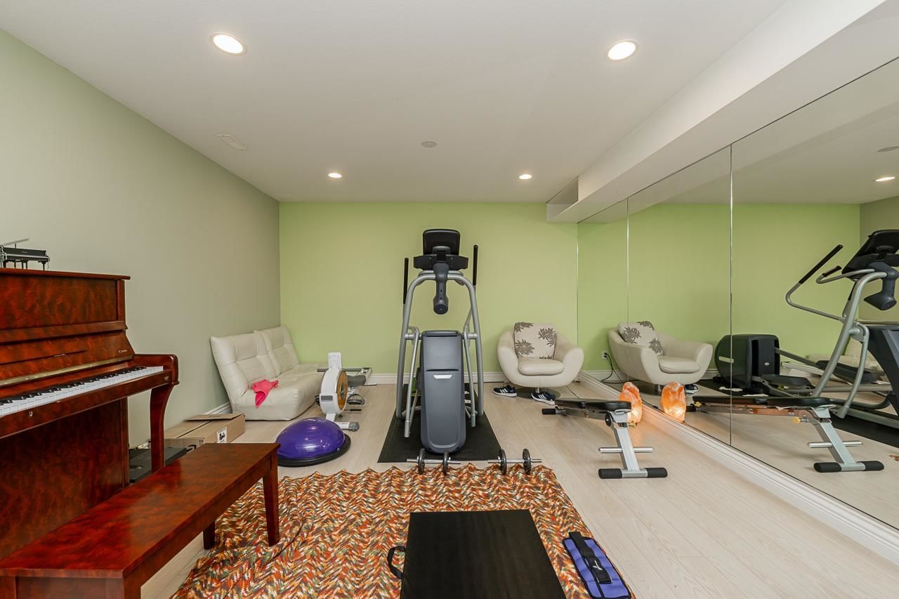Listing Image 20