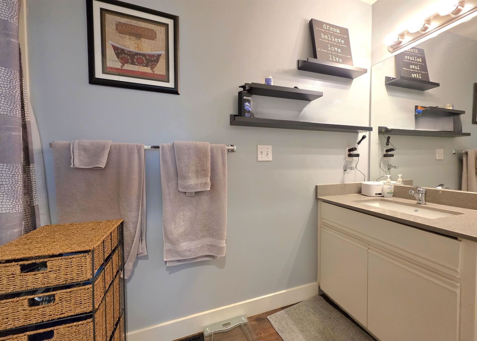 Listing Image 17