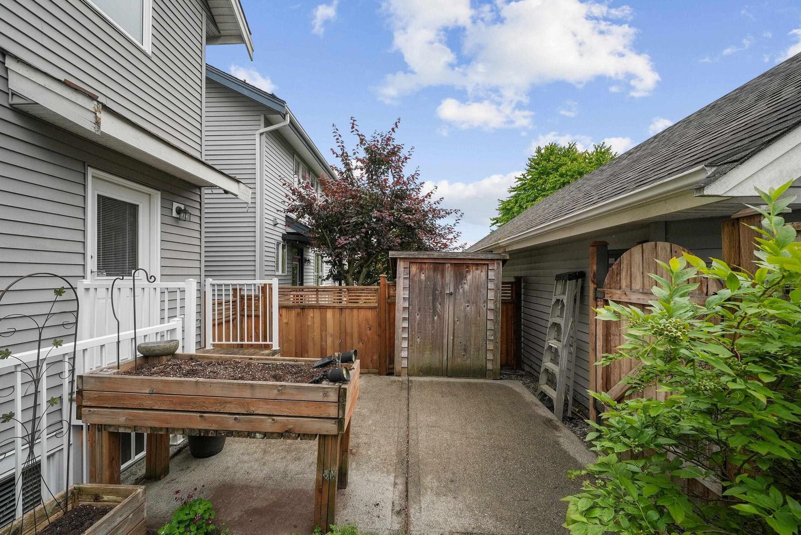 Listing Image 22