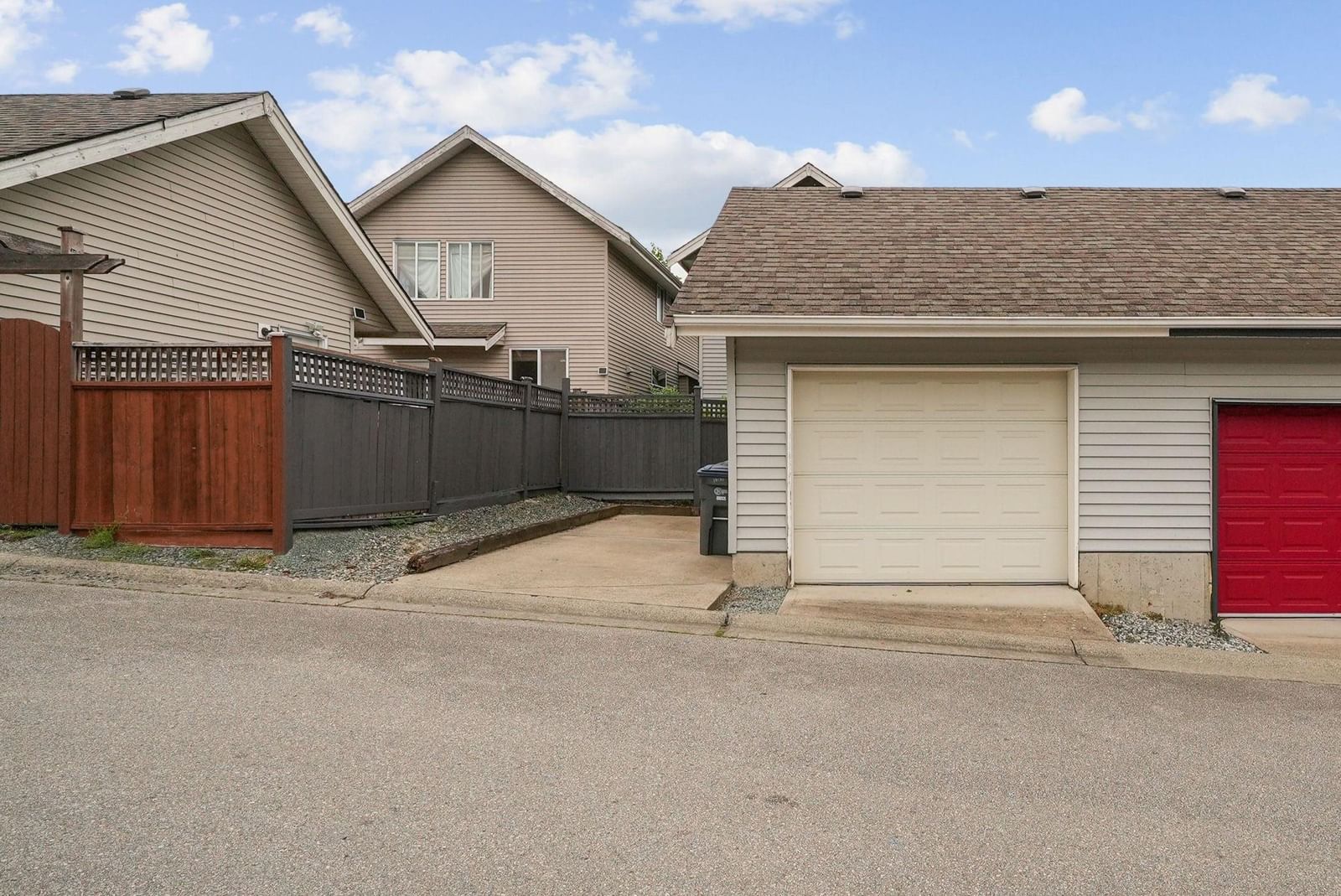 Listing Image 24