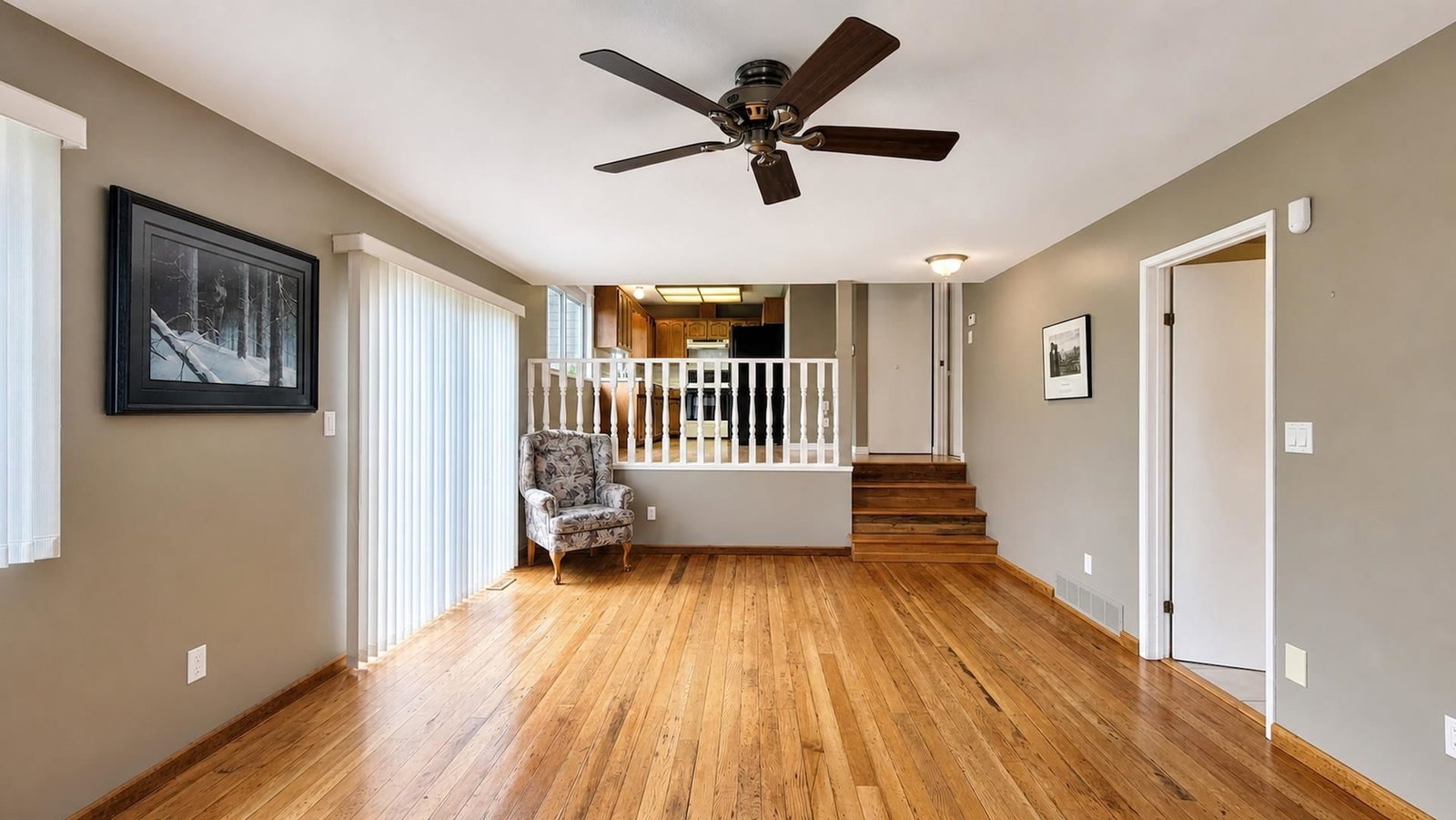 Listing Image 16