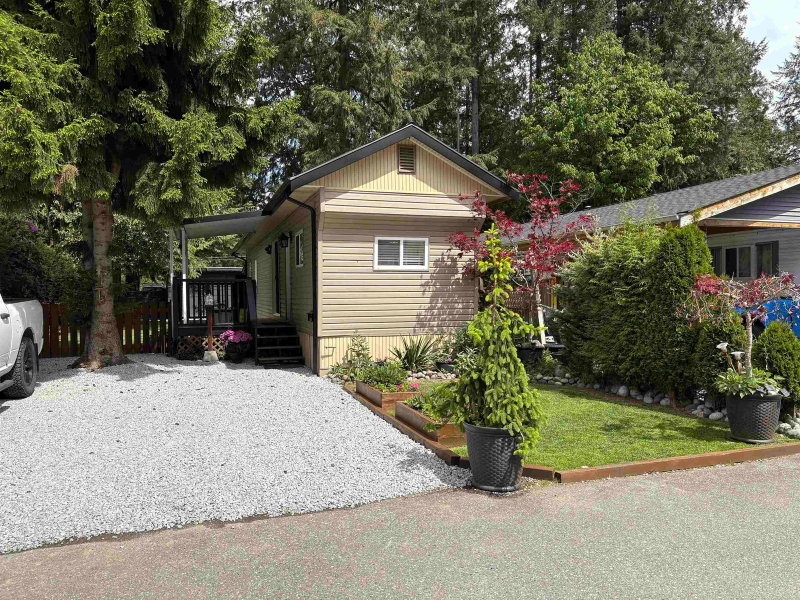 33 - 23325 Calvin Crescent