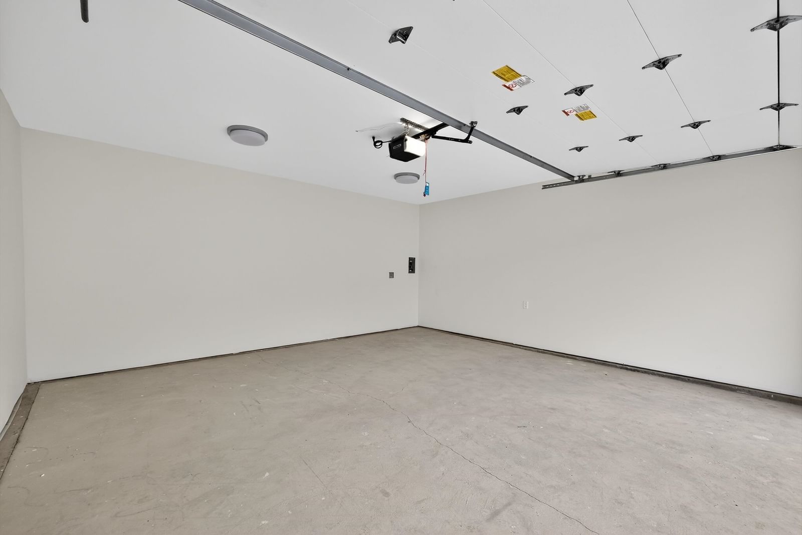 Listing Image 27