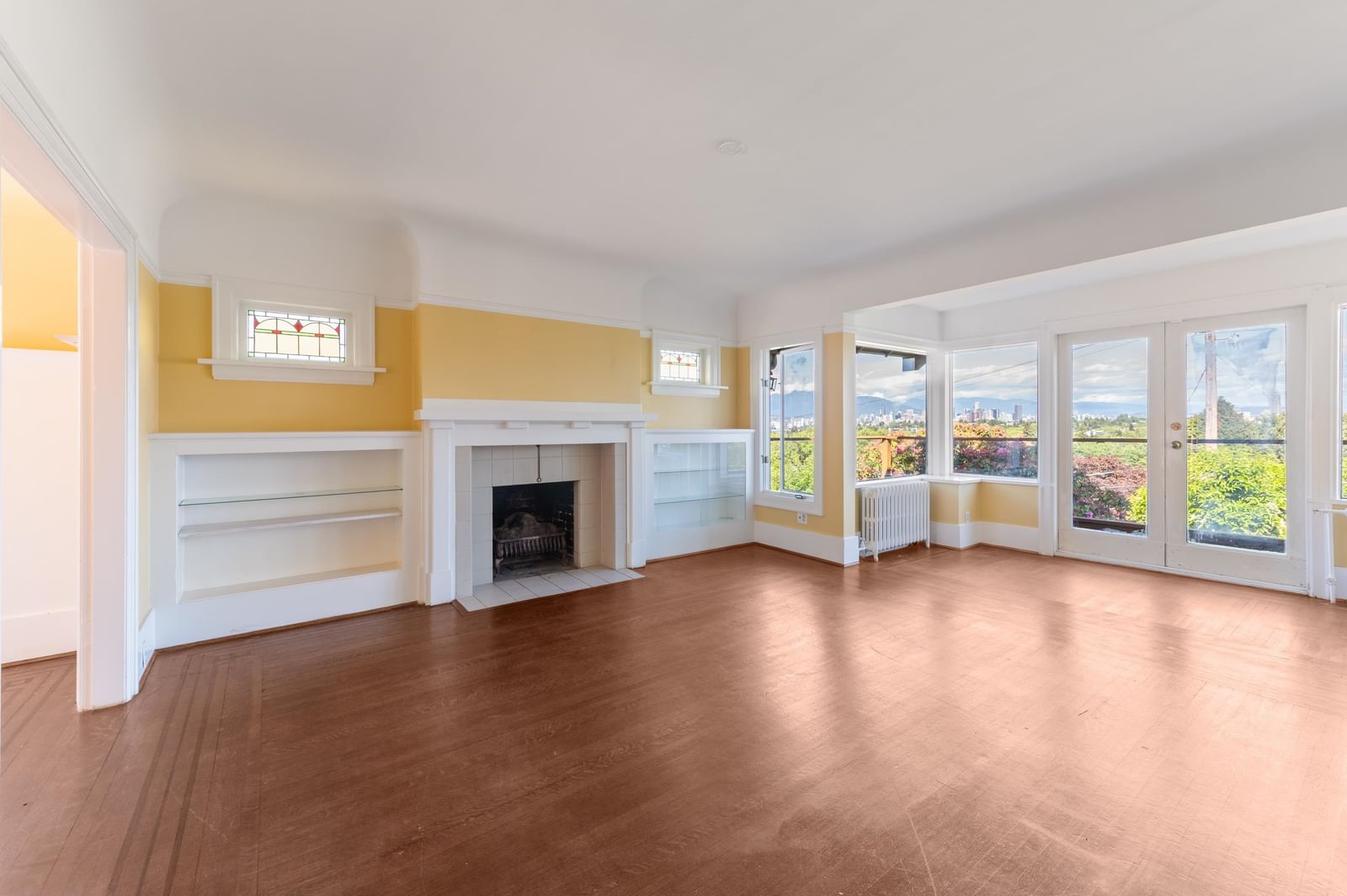 Listing Image 12