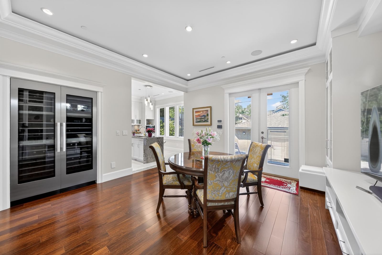 Listing Image 9