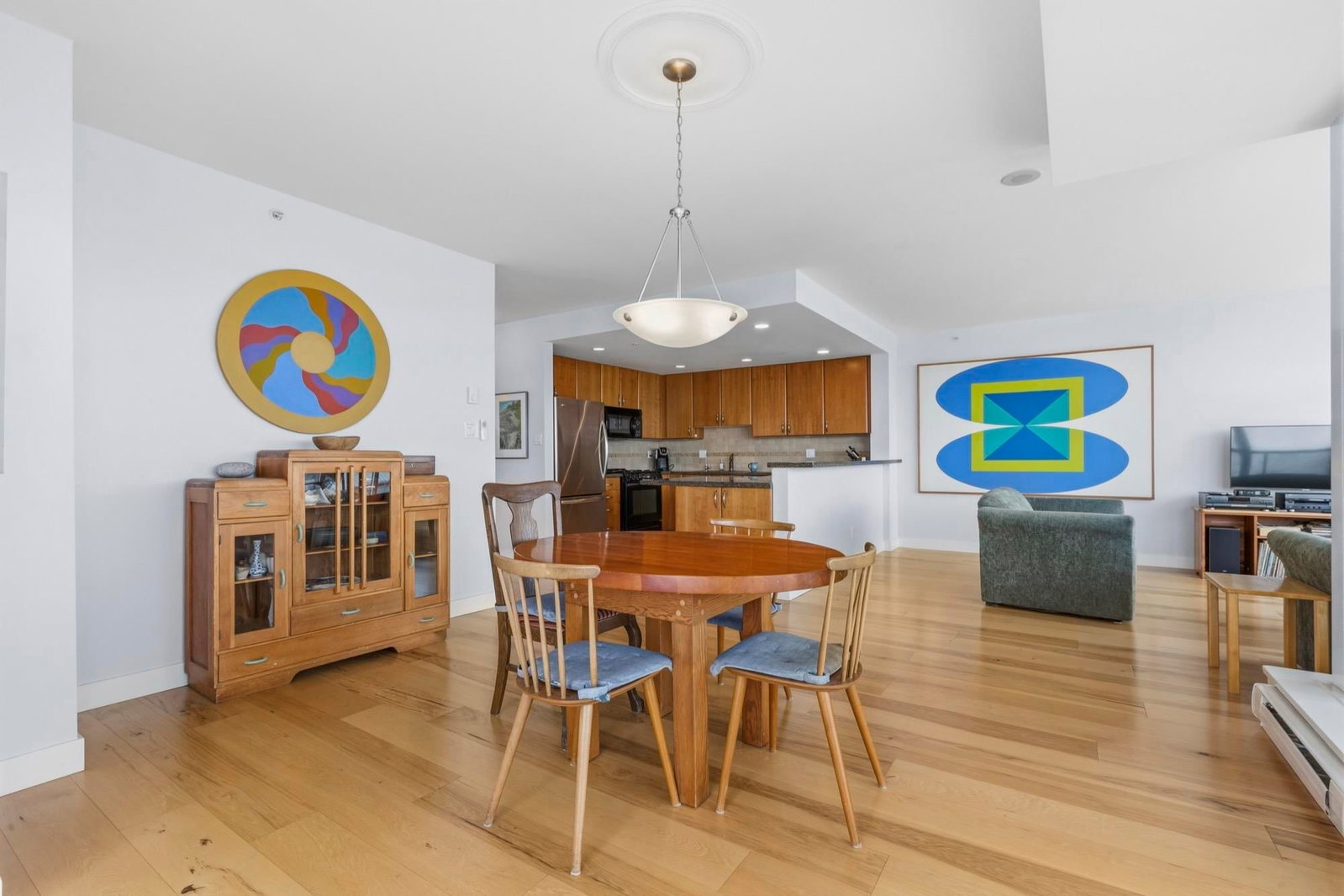 Listing Image 15