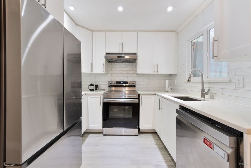 28 - 2986 Coast Meridian Road