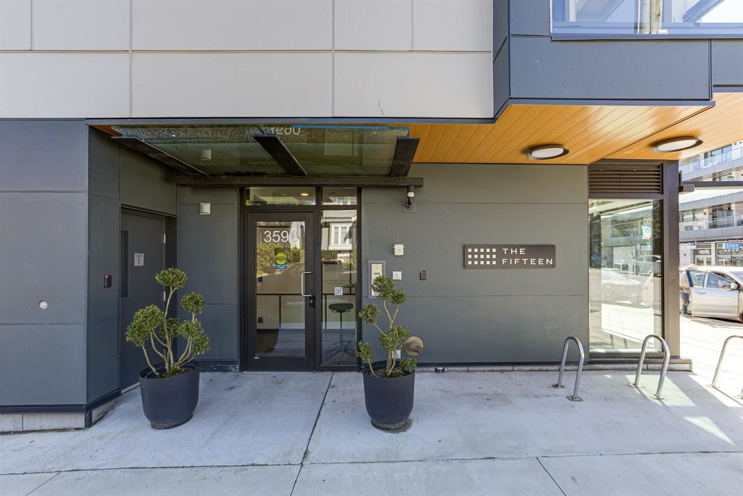 Listing Image 20