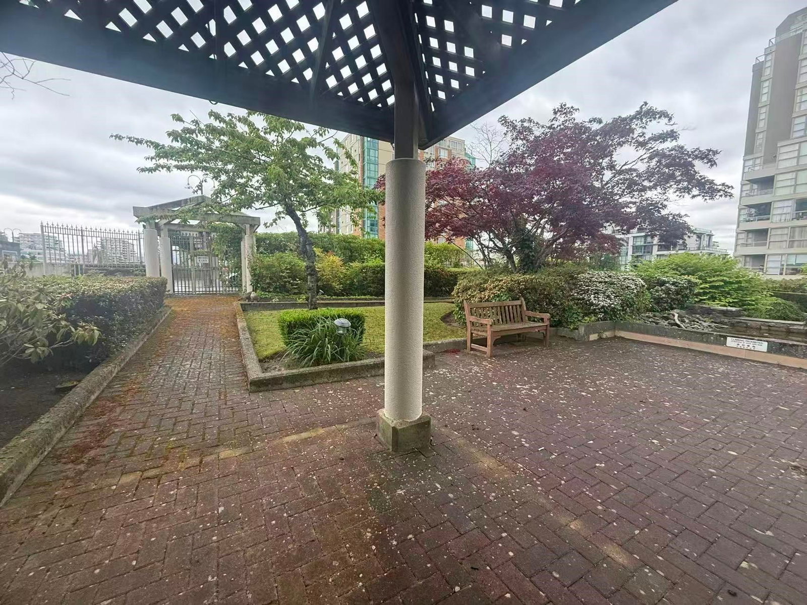 Listing Image 21
