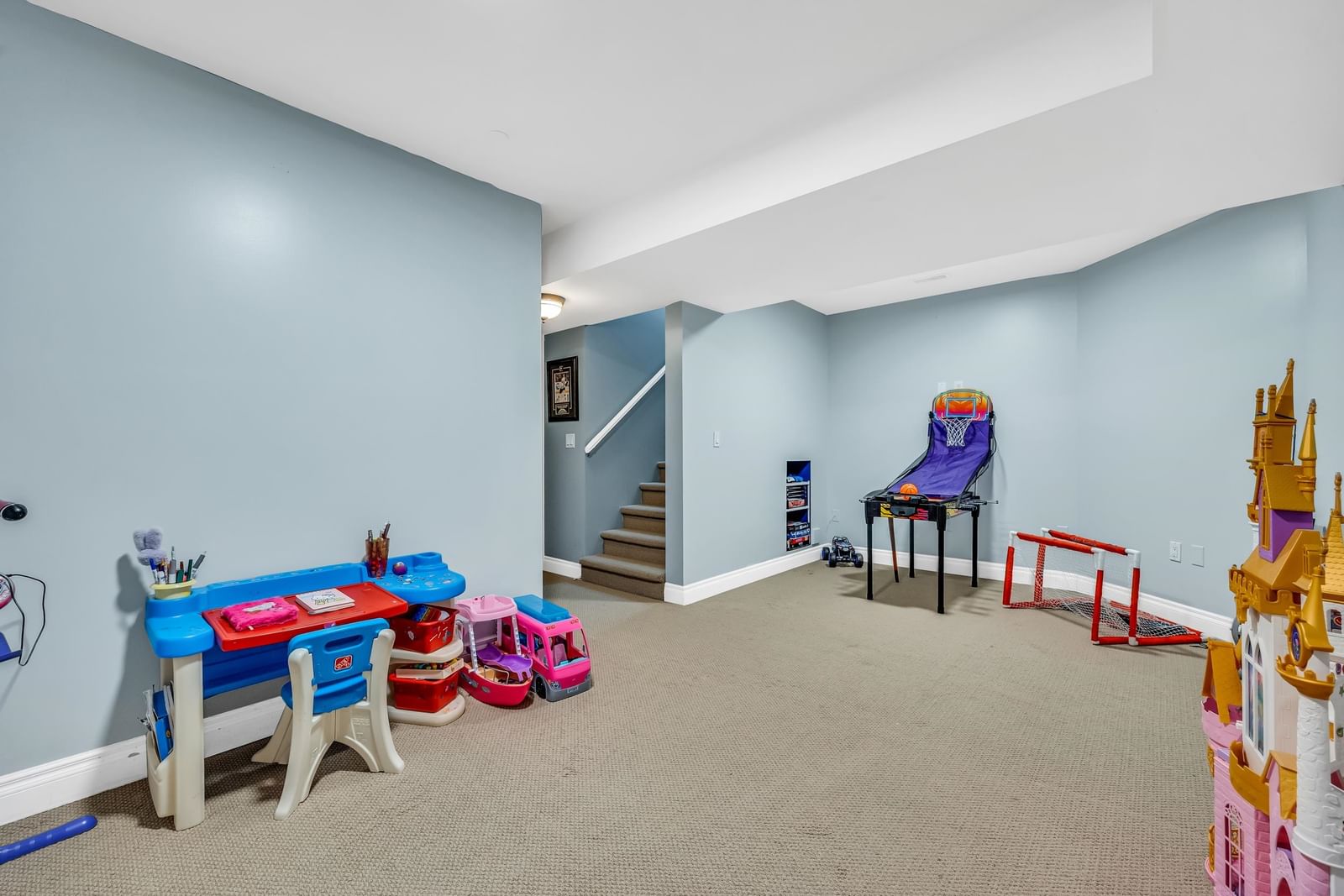 Listing Image 23
