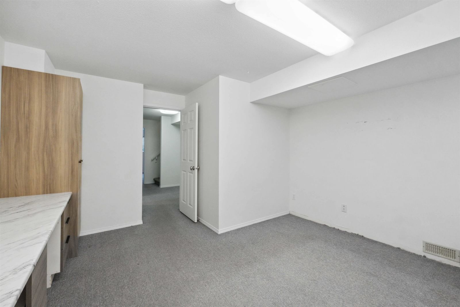 Listing Image 30
